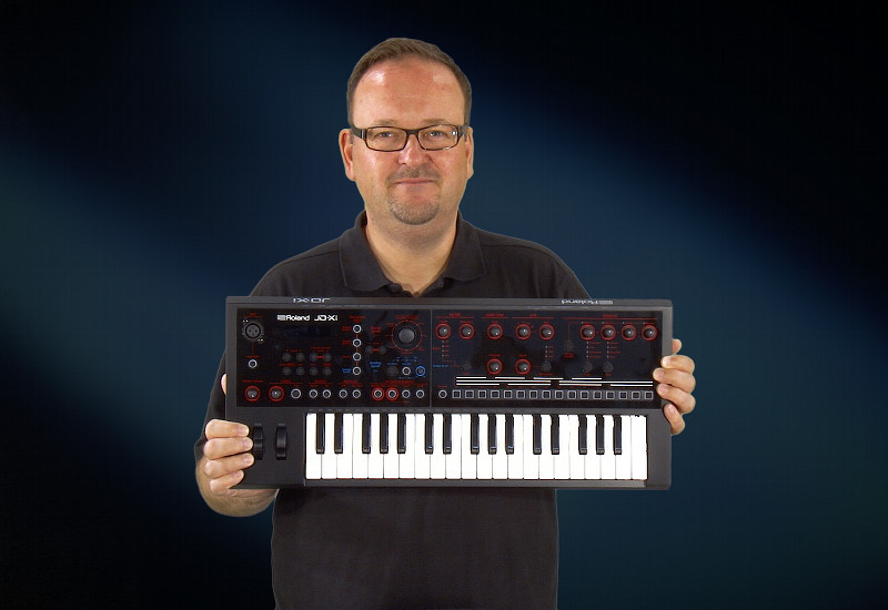 ROLAND JD-Xi Synthesizer im Video-Test