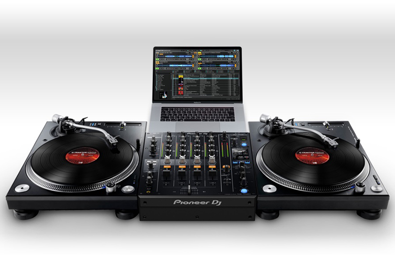 PIONEER DJ – TRAKTOR-Kompatibilität für CDJ-TOUR1 und die neuesten DJM-Mixer